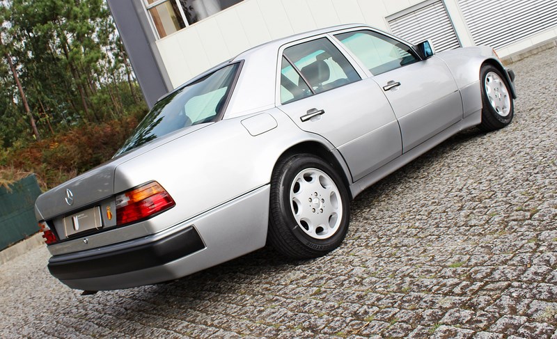 1992 Mercedes Benz W124 500E